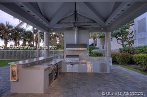 6301 Collins Avenue, Unit PH4 Miami Beach, FL 33141 - Photo 18 of 18 a view of a backyard