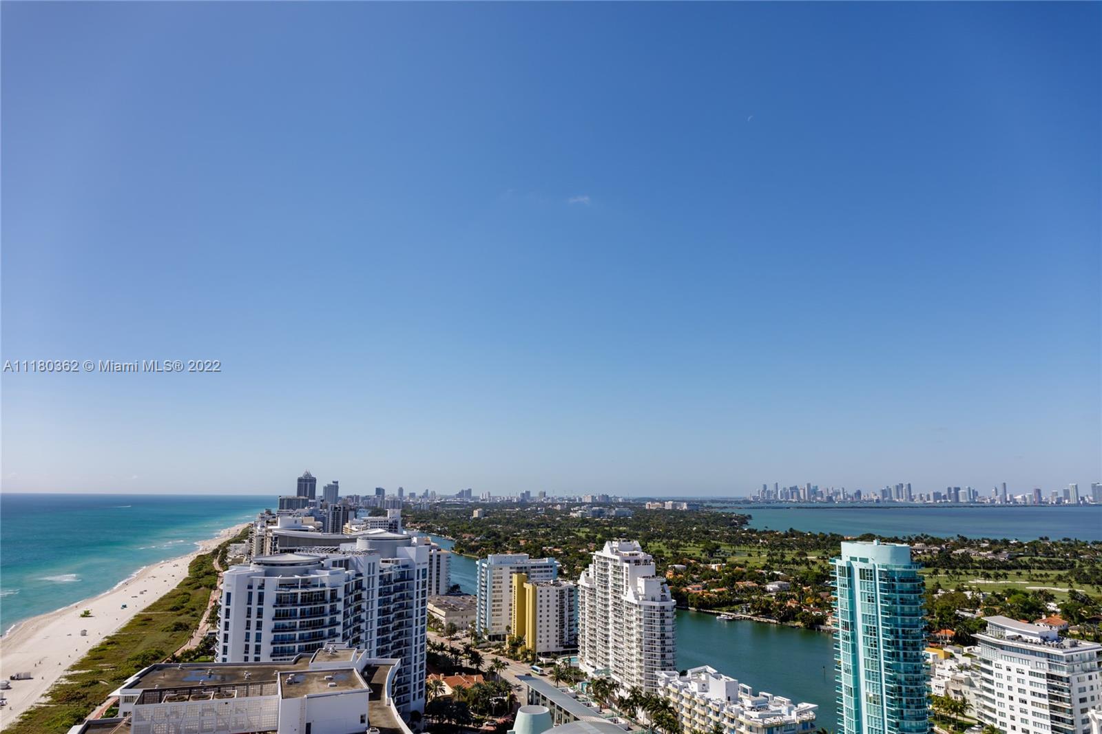 6301 Collins Avenue, Unit PH4 Miami Beach, FL 33141 - Photo 9 of 18 a view of city and ocean