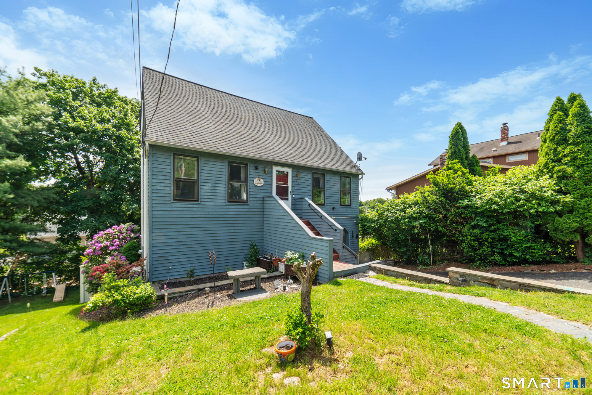 19 Colony Street Shelton, CT 06484 - Photo 1 of 31