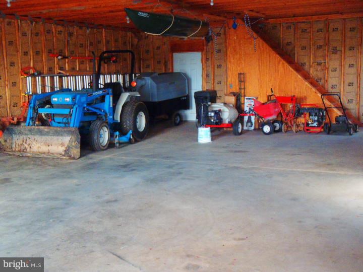 241 School Road Myerstown, PA 17067 - Photo 23 of 25 Garage