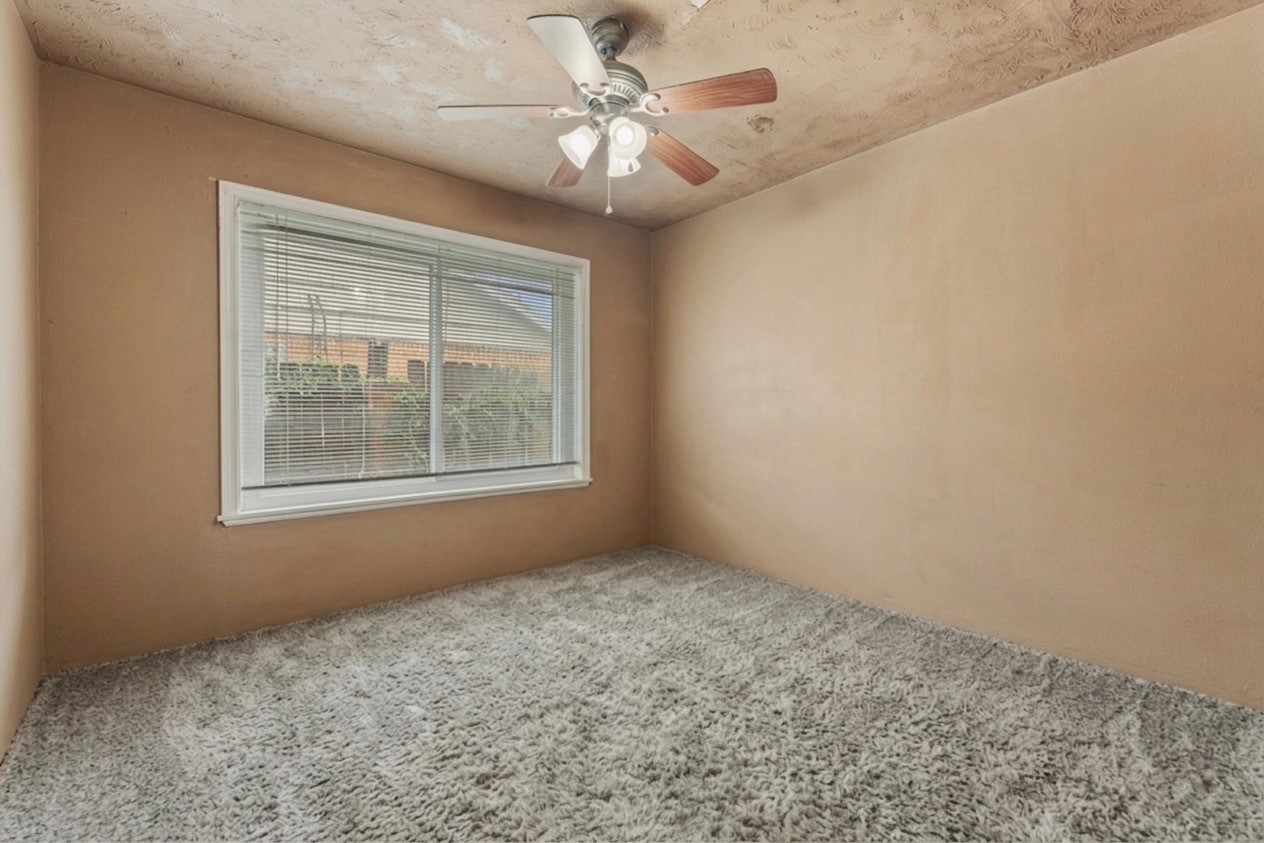9934 Aves Street Houston, TX 77034 - Photo 8 of 11 3rd Bedroom