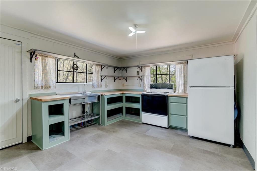 3146 Law Road Pelham, NC 27311 - Photo 22 of 40