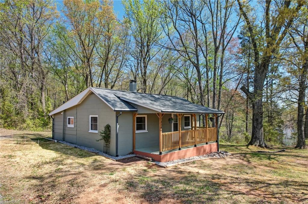 3146 Law Road Pelham, NC 27311 - Photo 8 of 40