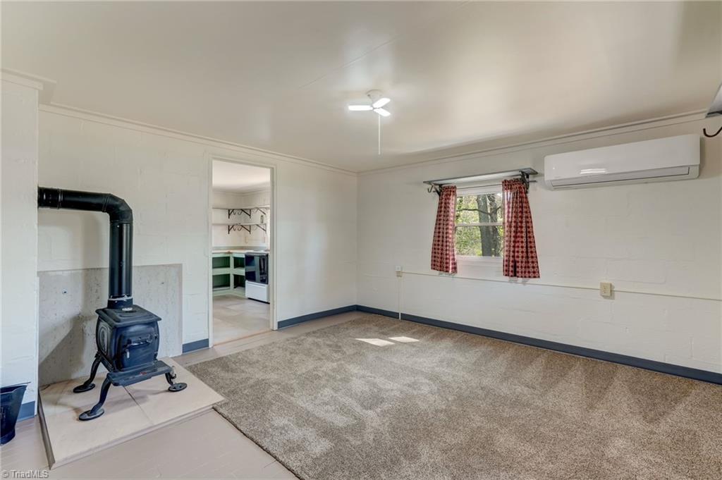 3146 Law Road Pelham, NC 27311 - Photo 10 of 40