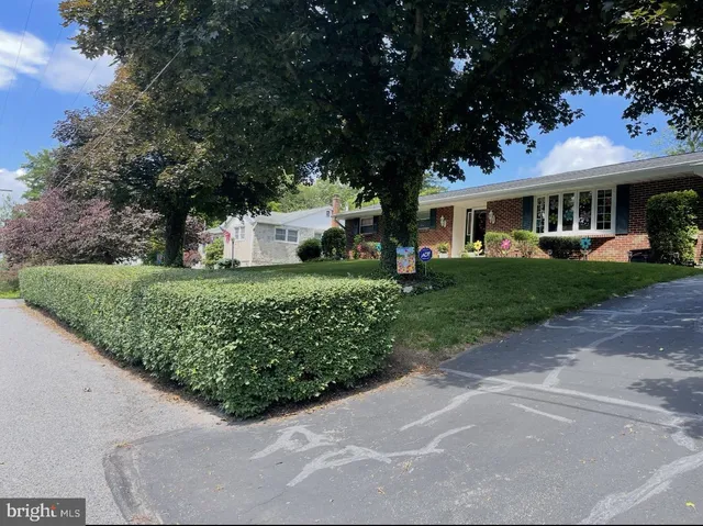 $299,900 | 11 Bryn Mawr Avenue, Pottsville, PA 17901