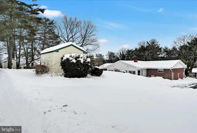 $299,900 | 11 Bryn Mawr Avenue, Pottsville, PA 17901