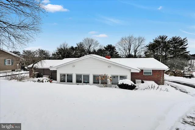 $299,900 | 11 Bryn Mawr Avenue, Pottsville, PA 17901