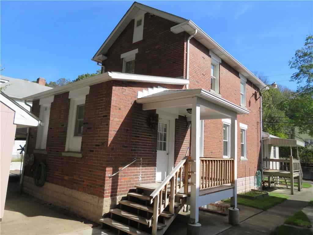 110 Raymond Road Leechburg, PA 15656 - Photo 3 of 23 Gallery Image 3