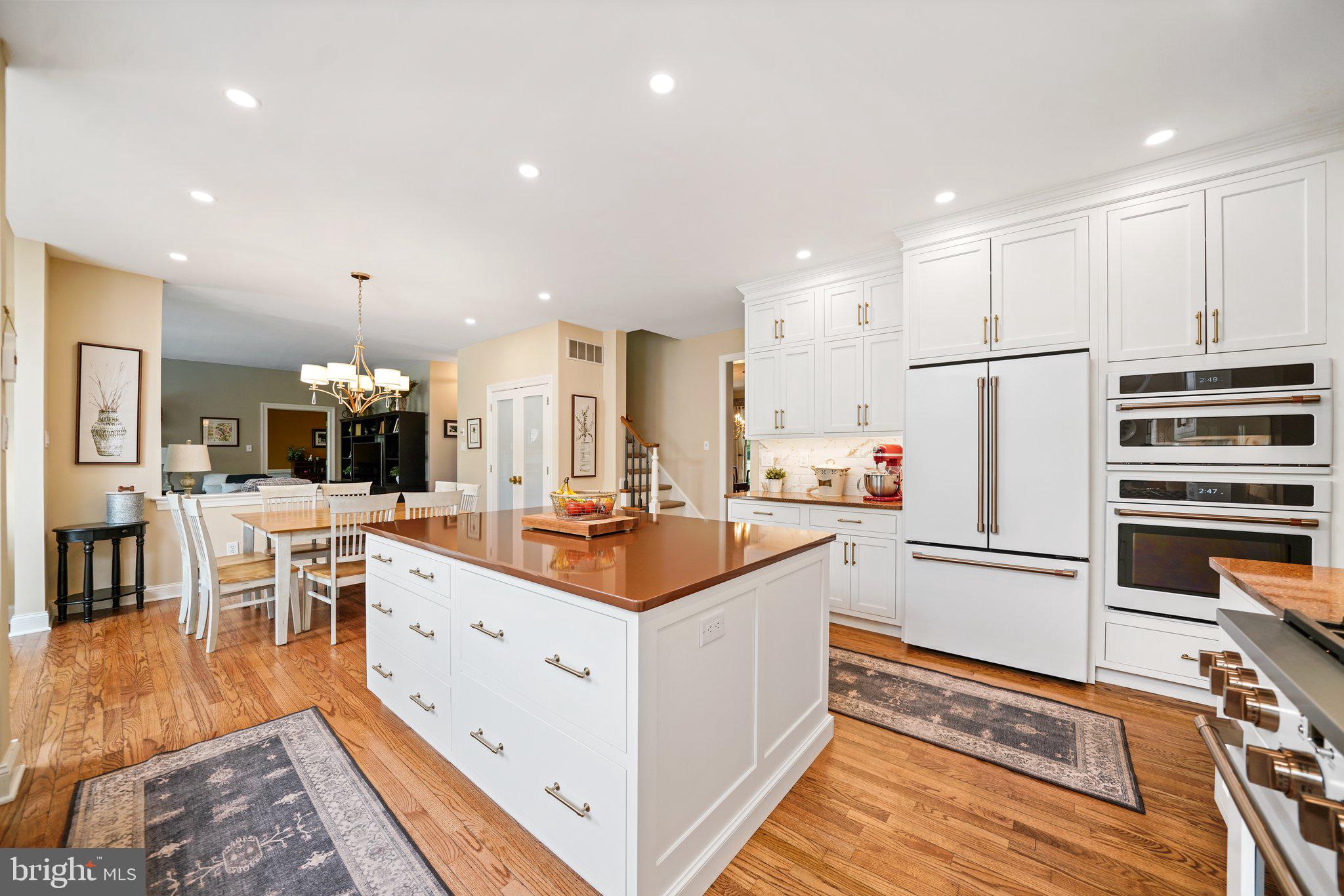 14 Clover Mill Lane Malvern, PA 19355 - Photo 15 of 93 Kitchen Island