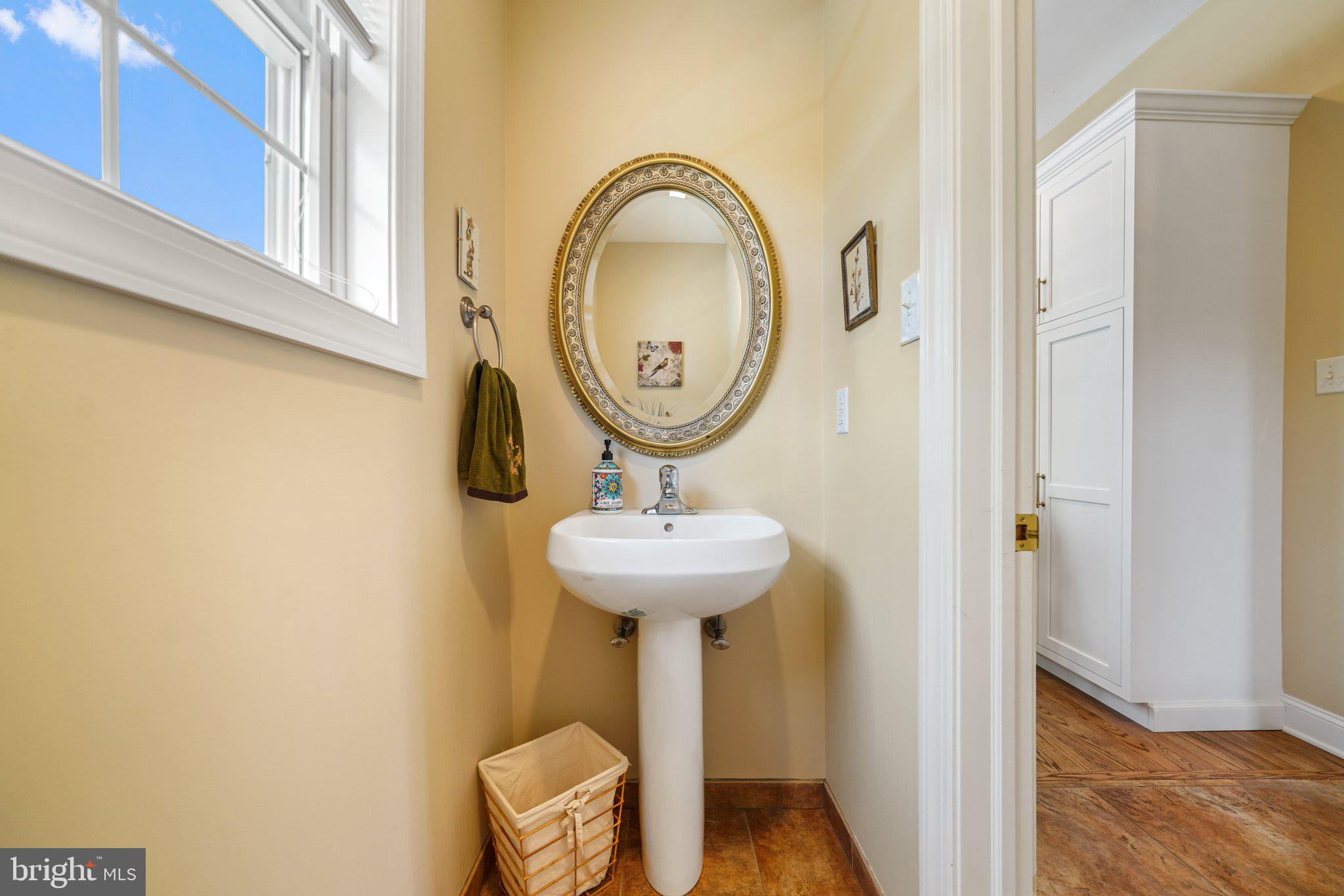 14 Clover Mill Lane Malvern, PA 19355 - Photo 36 of 93 Powder Room #2