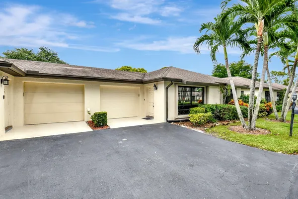 $2,400 | 4724 Greentree Circle, Unit B, Boynton Beach, FL 33436