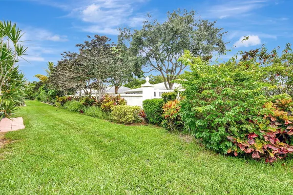 $2,400 | 4724 Greentree Circle, Unit B, Boynton Beach, FL 33436