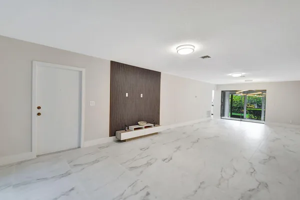 $2,400 | 4724 Greentree Circle, Unit B, Boynton Beach, FL 33436