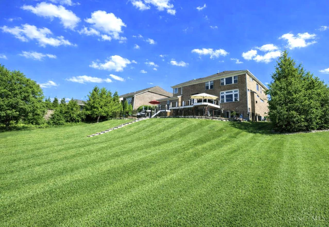 2325 Estate Ridge Drive Cincinnati, OH 45244 - Photo 70 of 73