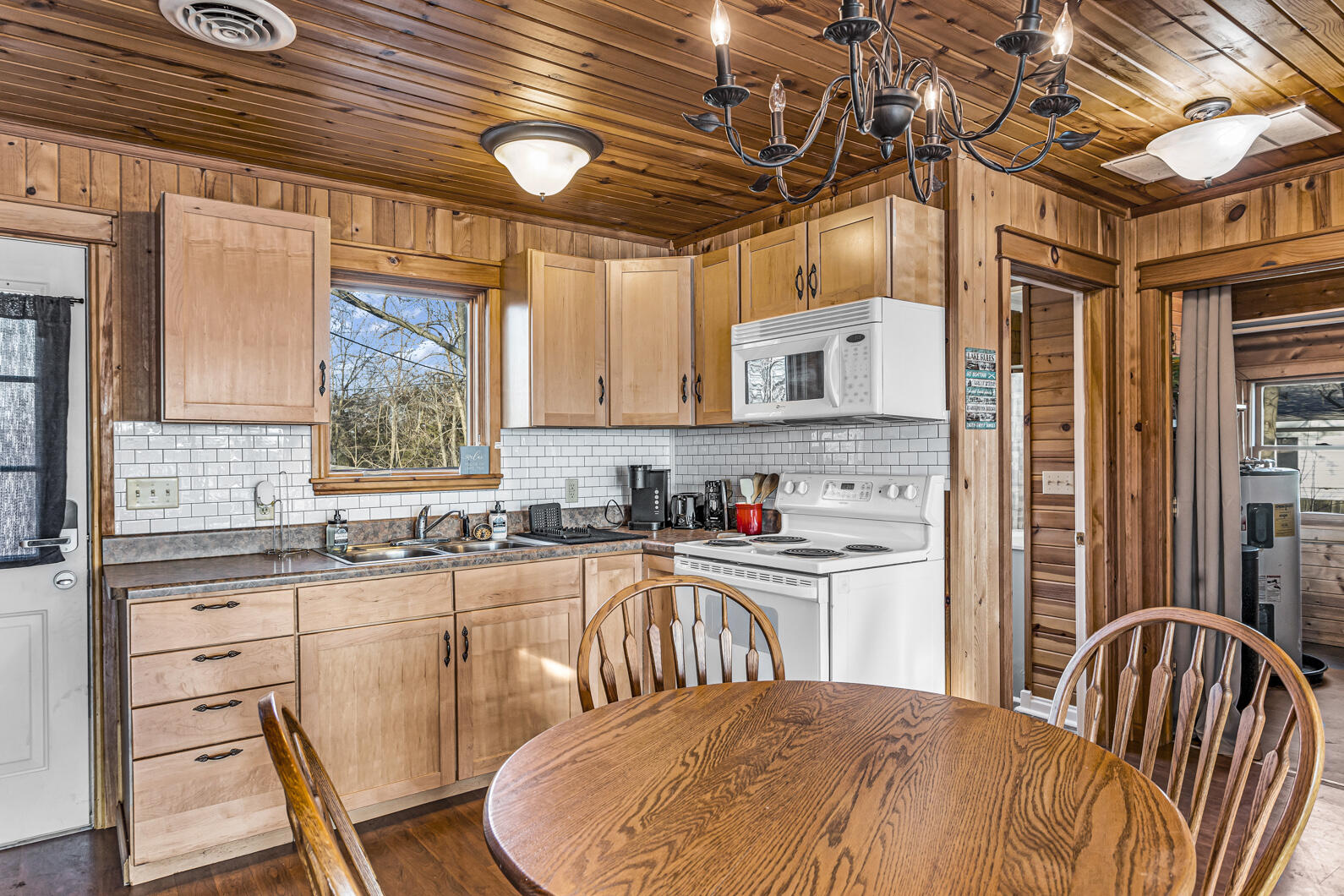 501 Knapp Road Brooklyn, MI 49230 - Photo 11 of 51 0N0A2024