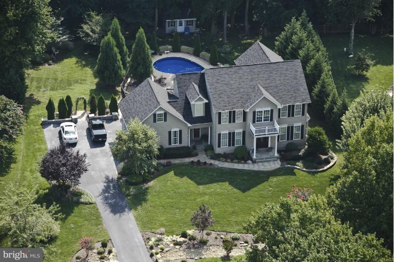 607 Havenhill Road Edgewater, MD 21037 - Photo 17 of 29 an aerial view of a house