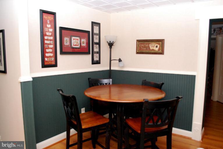 607 Havenhill Road Edgewater, MD 21037 - Photo 19 of 29 a dining room with furniture and window