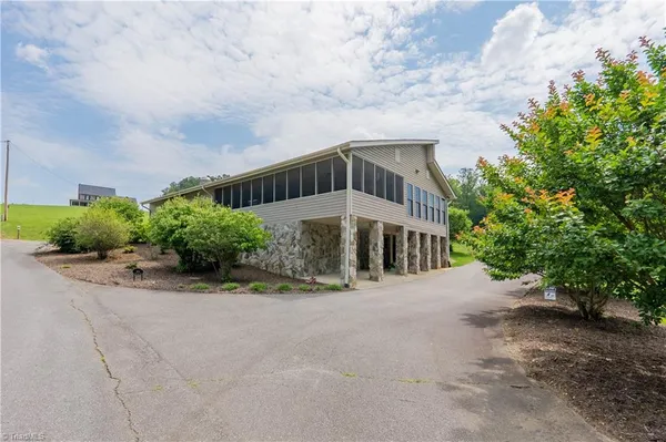 $2,499,000 | 368 Oak Hill Drive, Cana, VA 24317