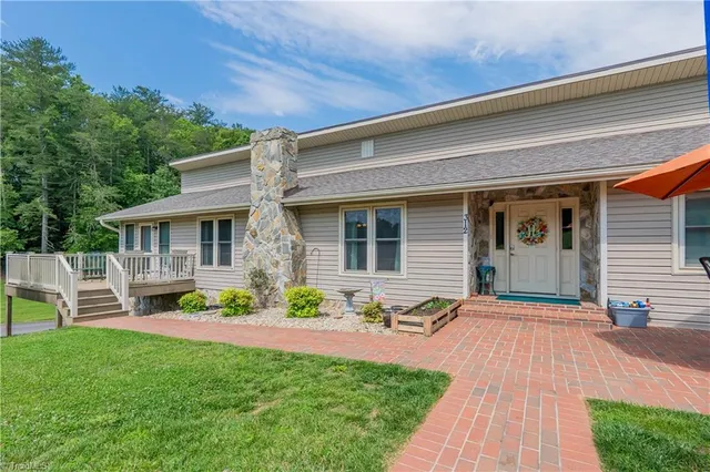 $2,499,000 | 368 Oak Hill Drive, Cana, VA 24317