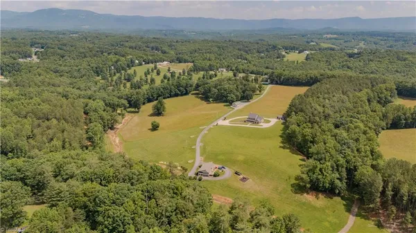 $2,499,000 | 368 Oak Hill Drive, Cana, VA 24317