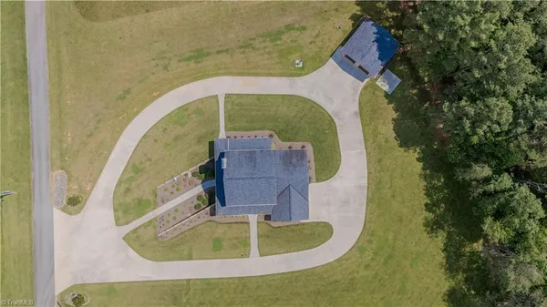 $2,499,000 | 368 Oak Hill Drive, Cana, VA 24317