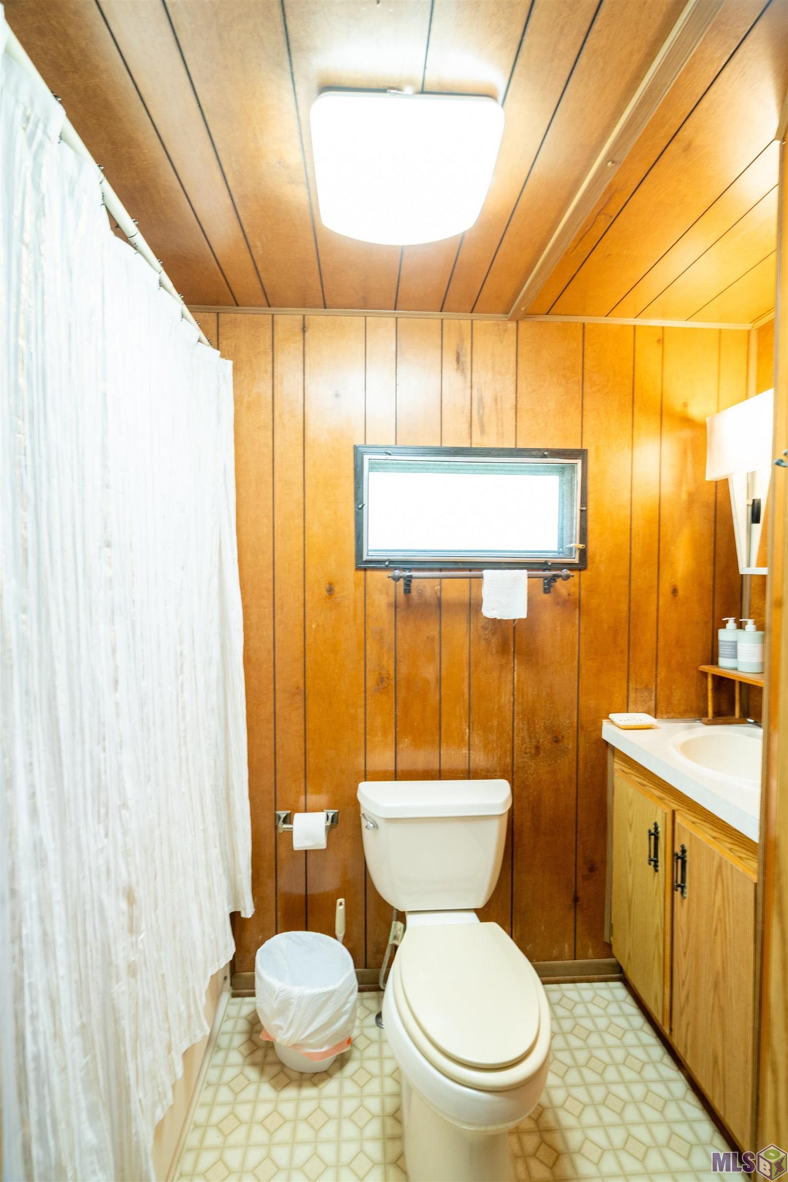 10657 Peairs Road Zachary, LA 70791 - Photo 13 of 18 Bathroom 2