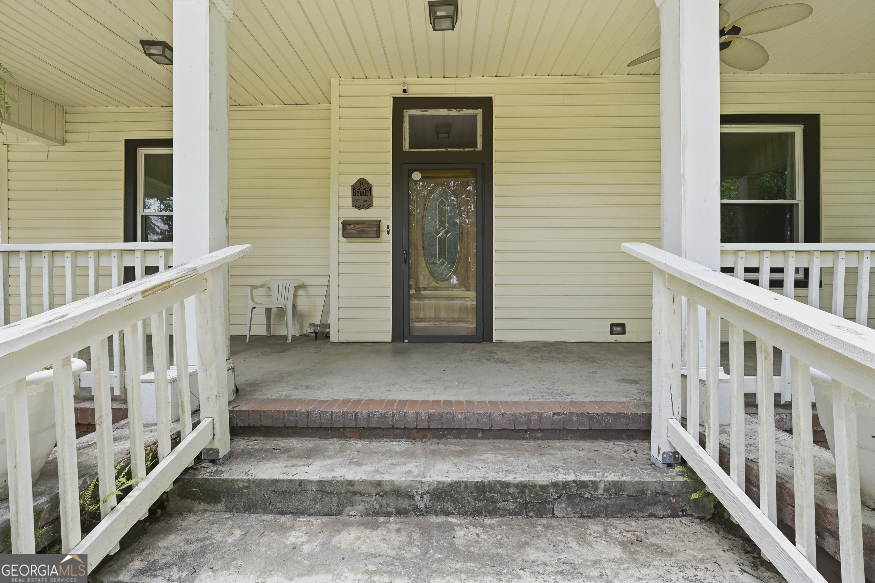 202 Everett Square Fort Valley, GA 31030 - Photo 3 of 48