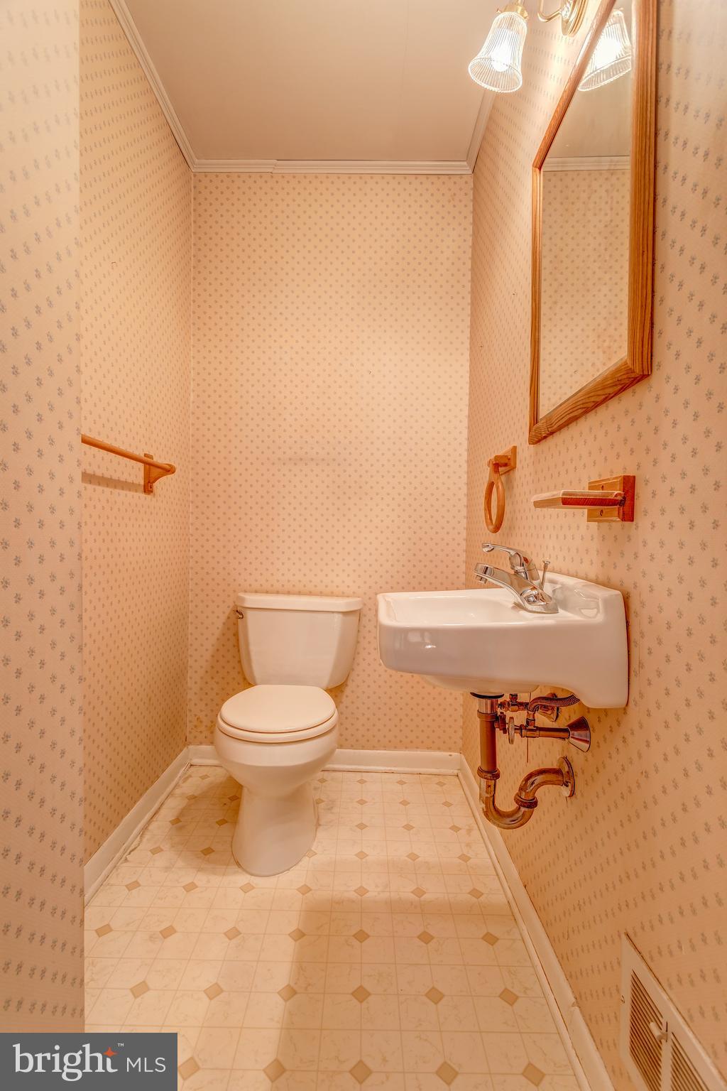819 Beech Road Wallingford, PA 19086 - Photo 14 of 29