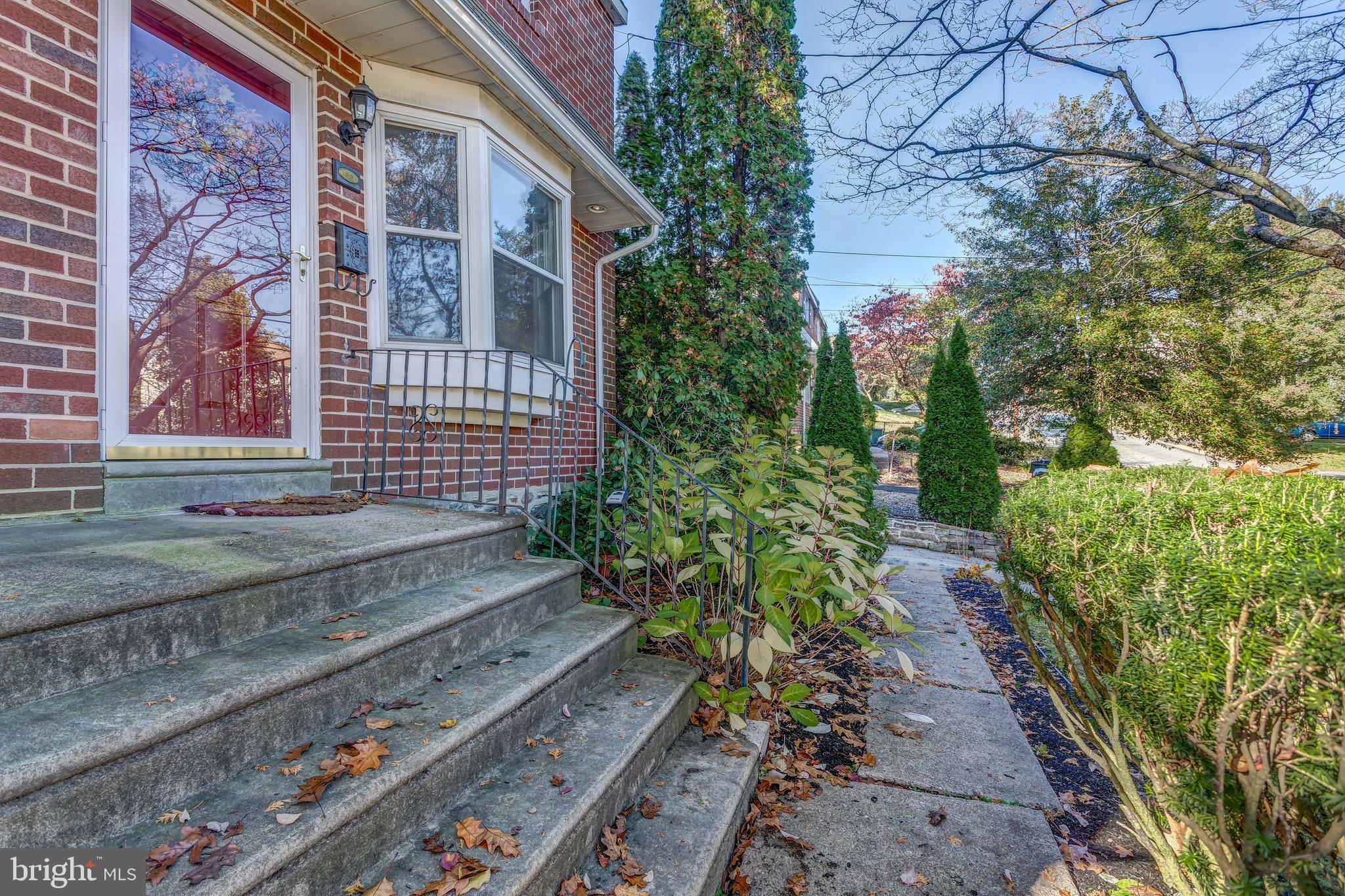 819 Beech Road Wallingford, PA 19086 - Photo 4 of 29