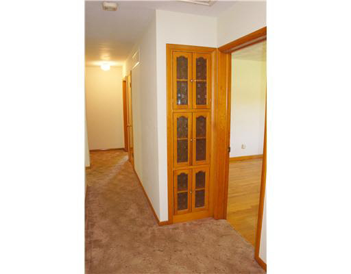 54094 Pine Road South Bend, IN 46628 - Photo 11 of 24 Gallery Image 11