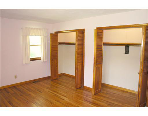 54094 Pine Road South Bend, IN 46628 - Photo 13 of 24 Gallery Image 13