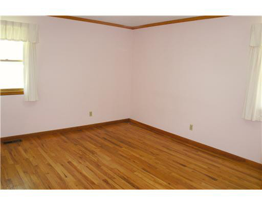 54094 Pine Road South Bend, IN 46628 - Photo 15 of 24 Gallery Image 15