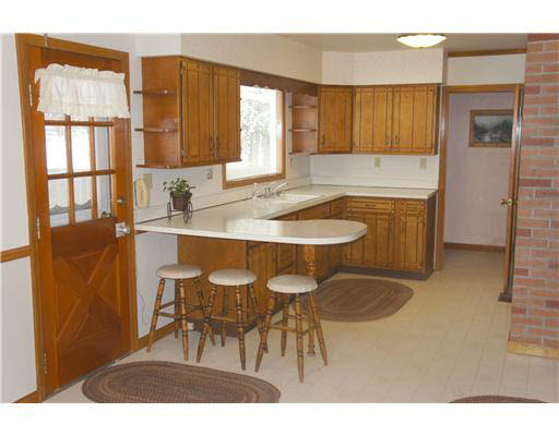 54094 Pine Road South Bend, IN 46628 - Photo 8 of 24 Gallery Image 8