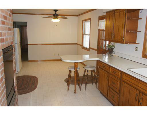 54094 Pine Road South Bend, IN 46628 - Photo 9 of 24 Gallery Image 9