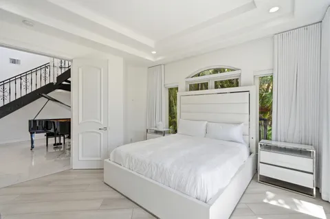 $5,995,000 | 5600 Coastal Drive, Boca Raton, FL 33487
