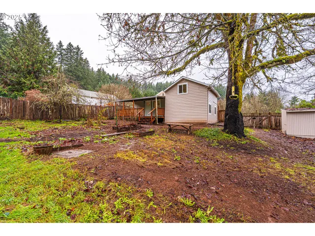 $385,000 | 225 21st Avenue, Sweet Home, OR 97386