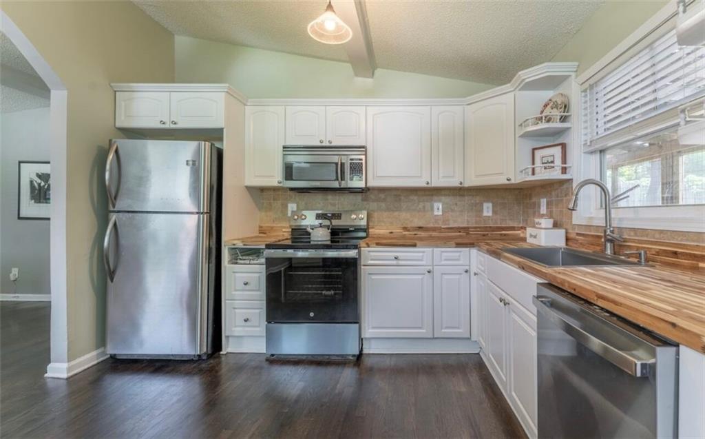 2237 Tilson Circle Decatur, GA 30032 - Photo 7 of 24