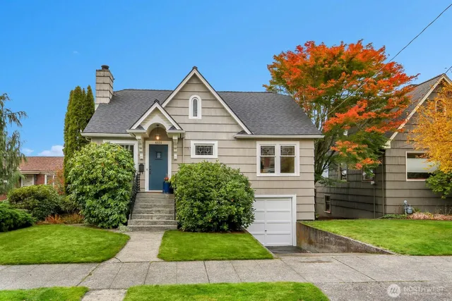 $1,100,000 | 6535 Sycamore Avenue Northwest, Seattle, WA 98117