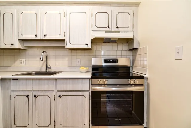 $2,000 | 915 Edgell Road, Unit 85, Framingham, MA 01701