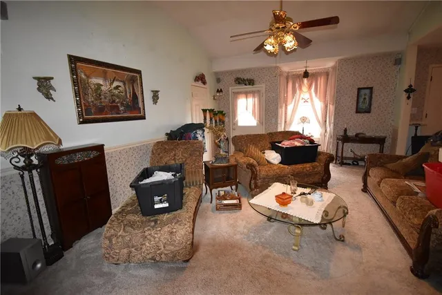 $165,000 | 102 Brown Avenue, Osawatomie, KS 66064