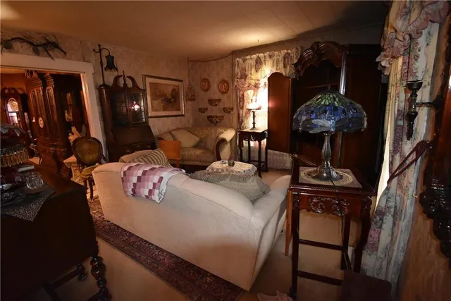 $165,000 | 102 Brown Avenue, Osawatomie, KS 66064