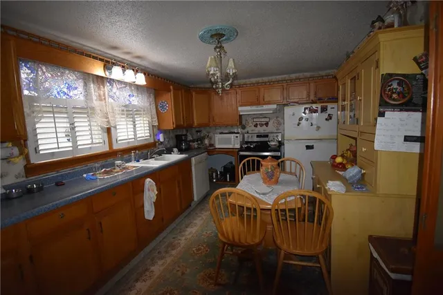 $165,000 | 102 Brown Avenue, Osawatomie, KS 66064