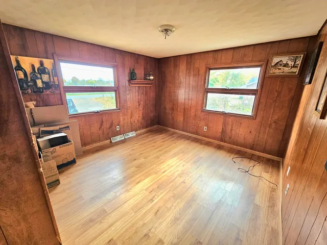 $180,000 | 229 Burr Oak Road, Burr Oak, MI 49030