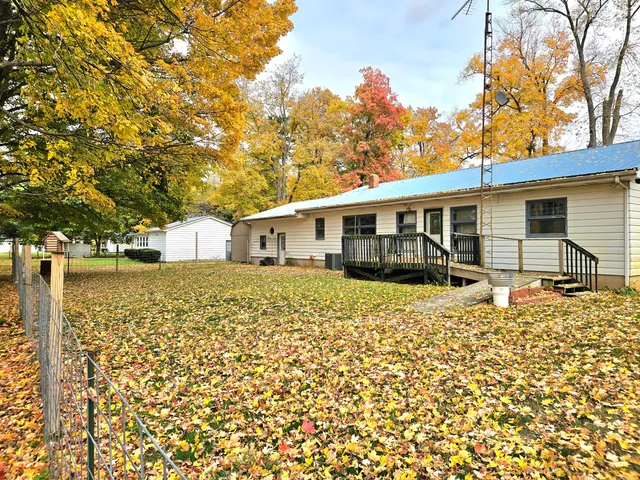 $180,000 | 229 Burr Oak Road, Burr Oak, MI 49030