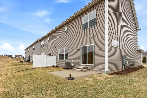$399,000 | 4428 Slate Creek Drive, Bettendorf, IA 52722