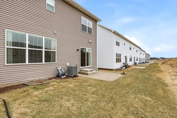 $399,000 | 4428 Slate Creek Drive, Bettendorf, IA 52722