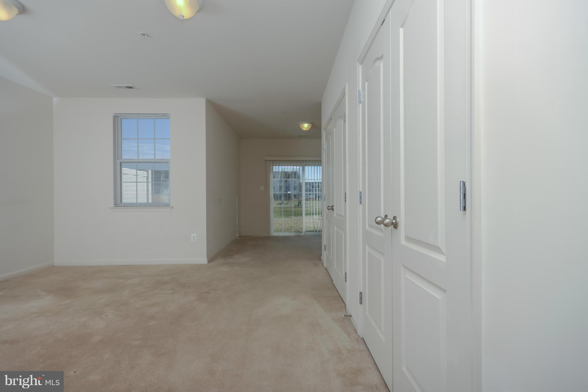 12923 Yellow Jacket Road Hagerstown, MD 21740 - Photo 4 of 30 Family Room