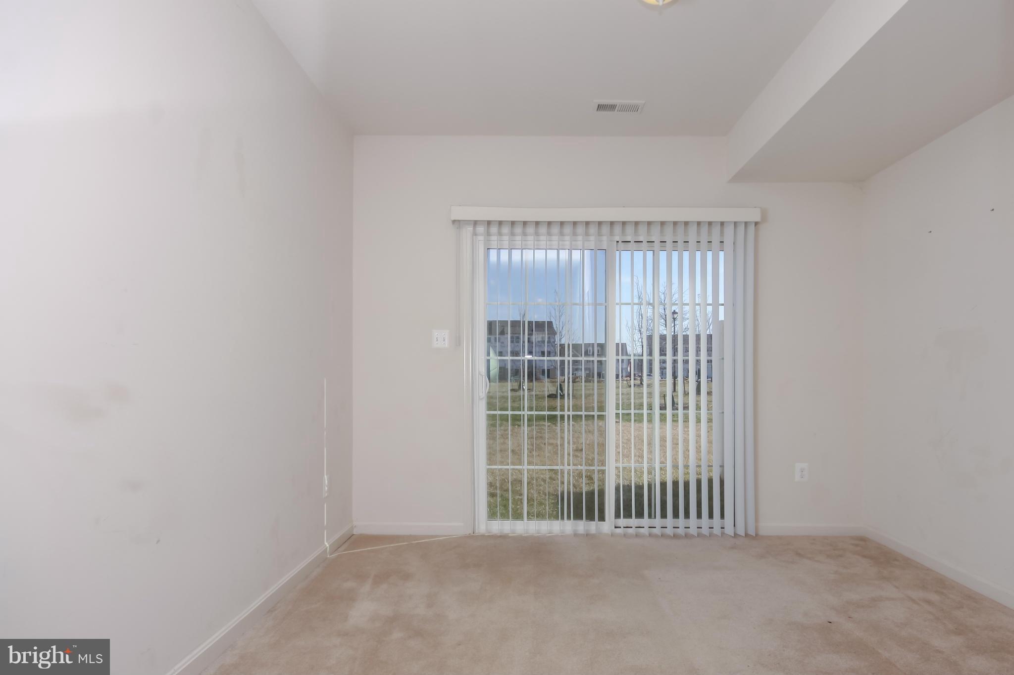 12923 Yellow Jacket Road Hagerstown, MD 21740 - Photo 6 of 30 Family Room