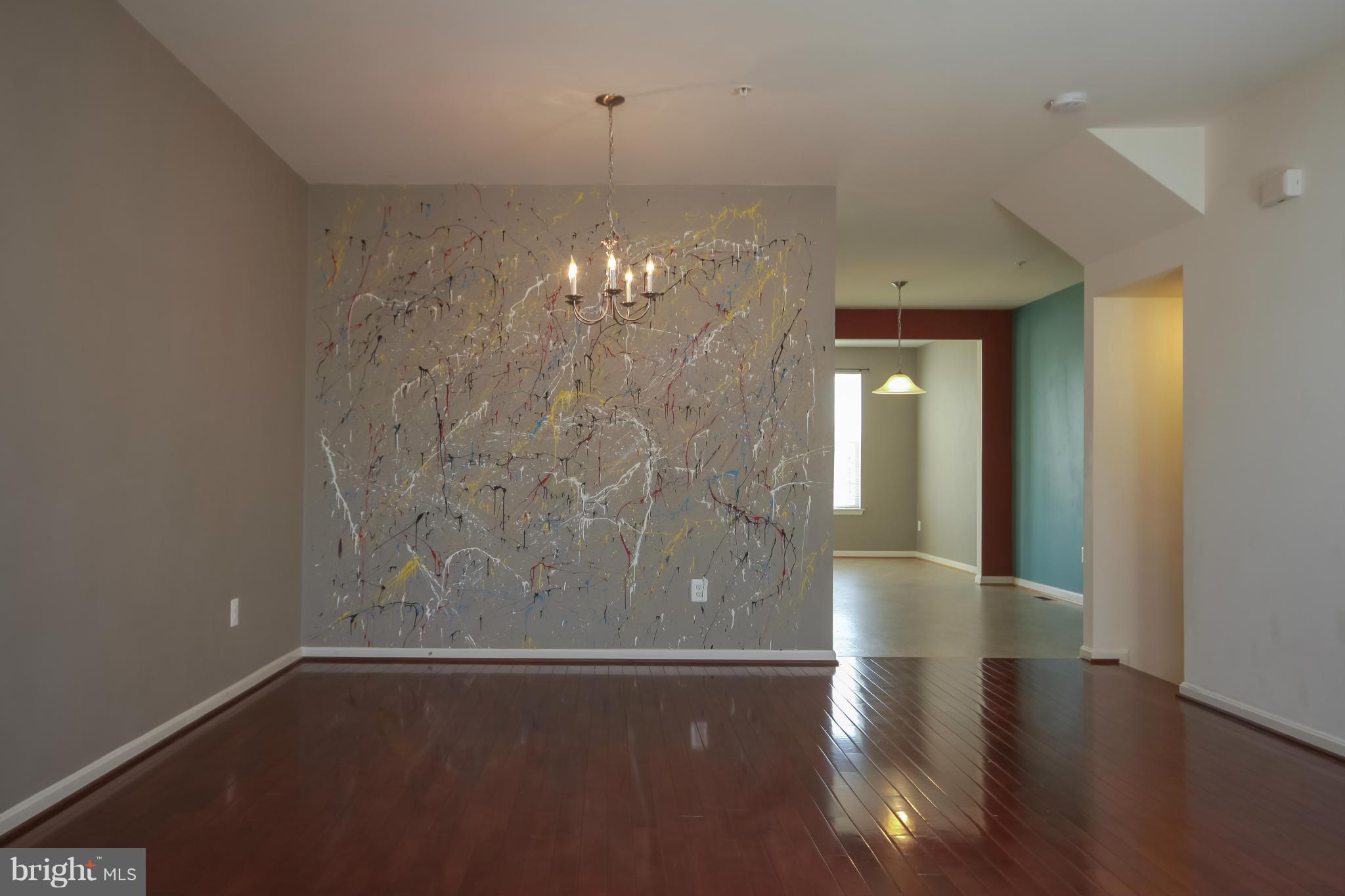 12923 Yellow Jacket Road Hagerstown, MD 21740 - Photo 10 of 30 Living Room