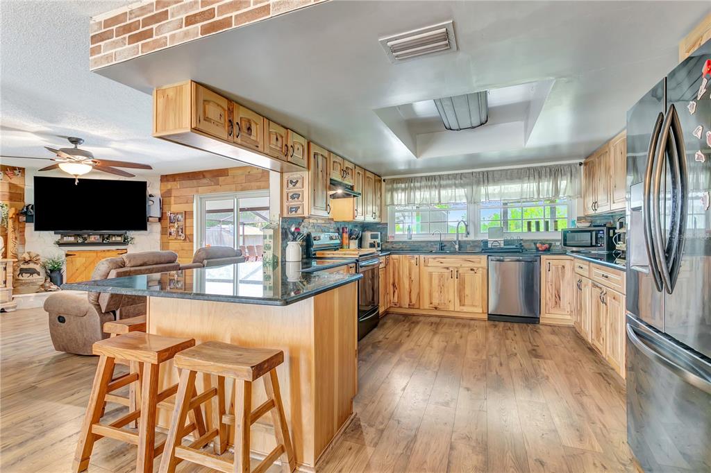 10710 Bill Tucker Road Wimauma, FL 33598 - Photo 8 of 81 Gallery Image 8